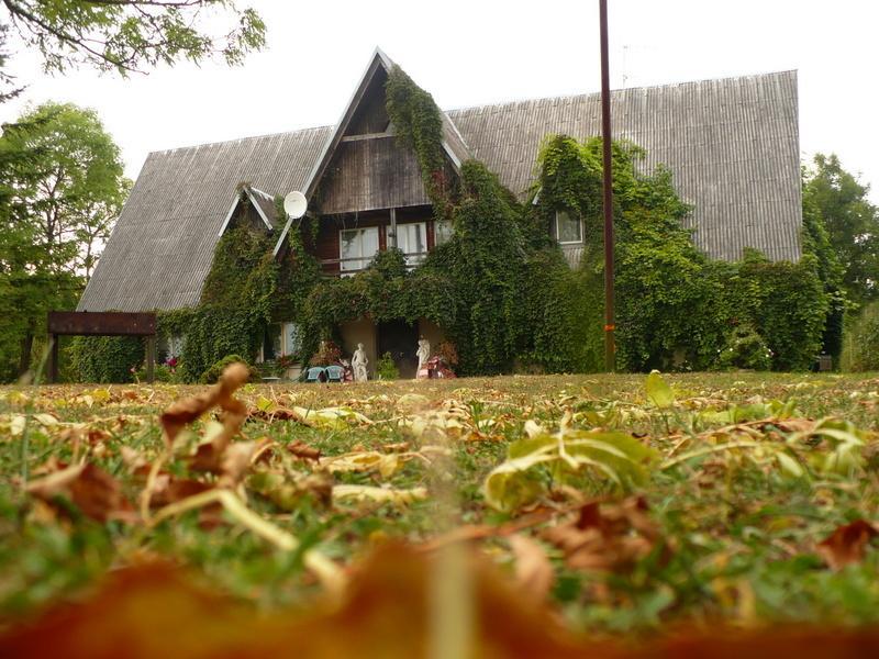 Upmali Hotel Tervete Bagian luar foto