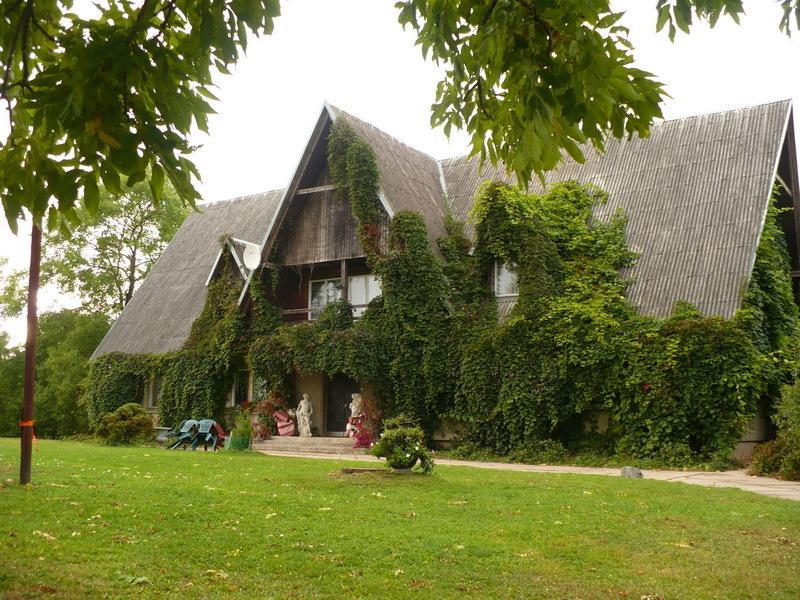 Upmali Hotel Tervete Bagian luar foto