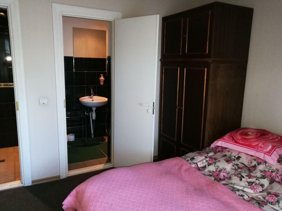 Upmali Hotel Tervete Bagian luar foto